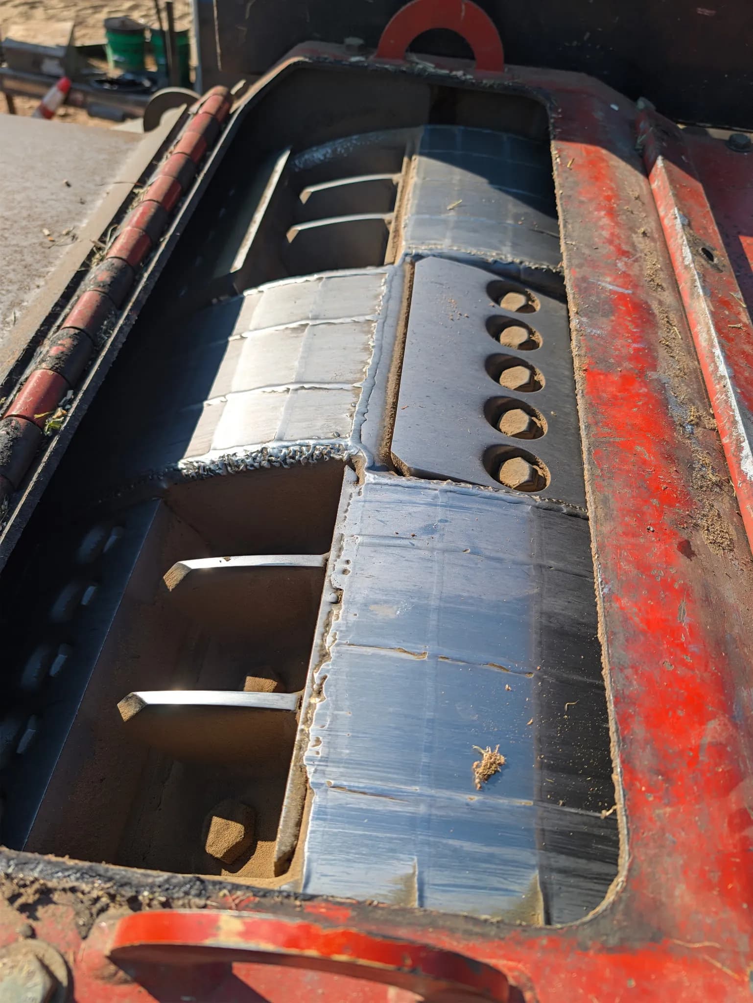 Hard Facing a Chipper Drum to Cut Downtime and Extend Wear Life image